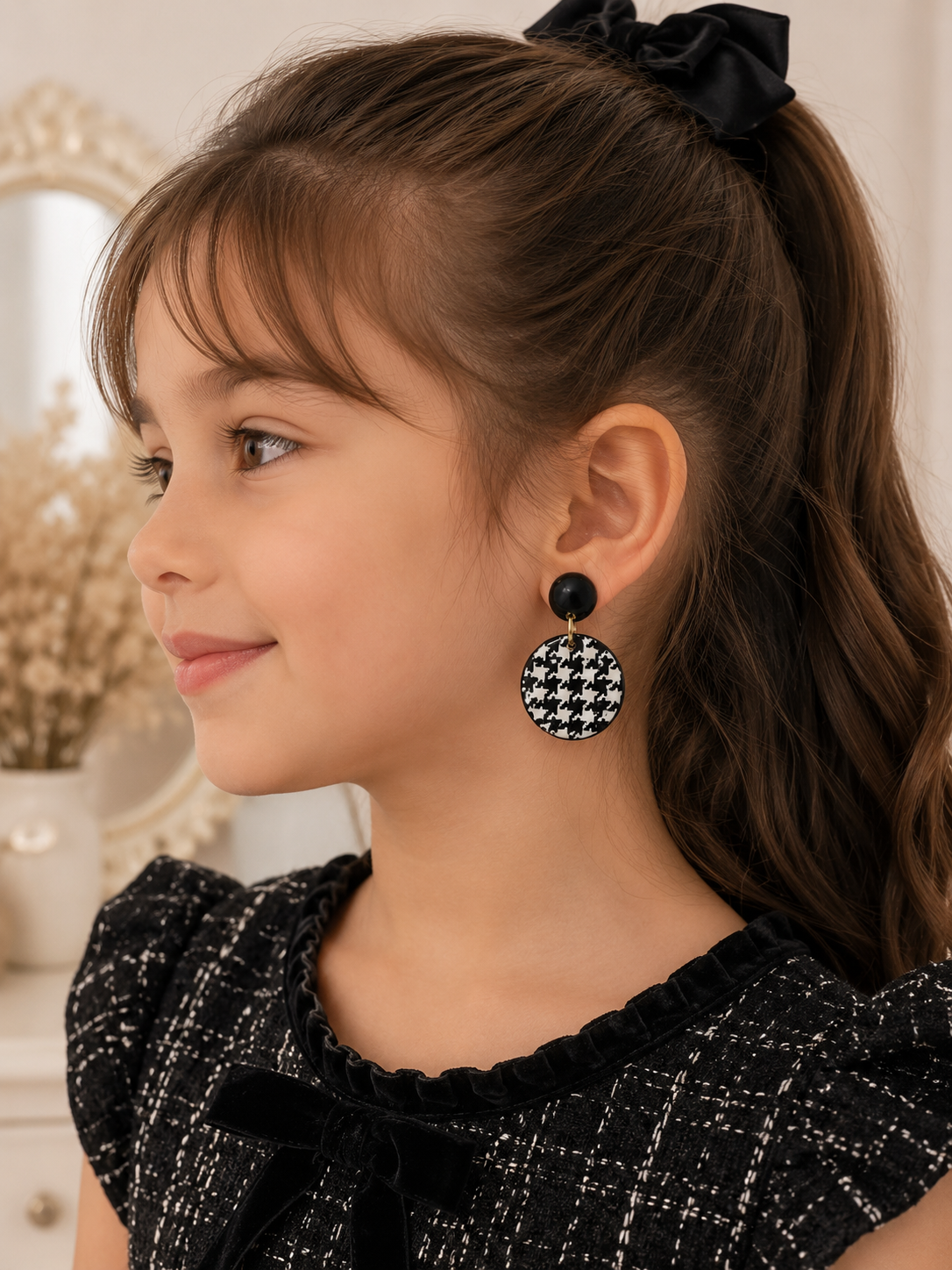 Women's Black & White Houndstooth Drop Earrings