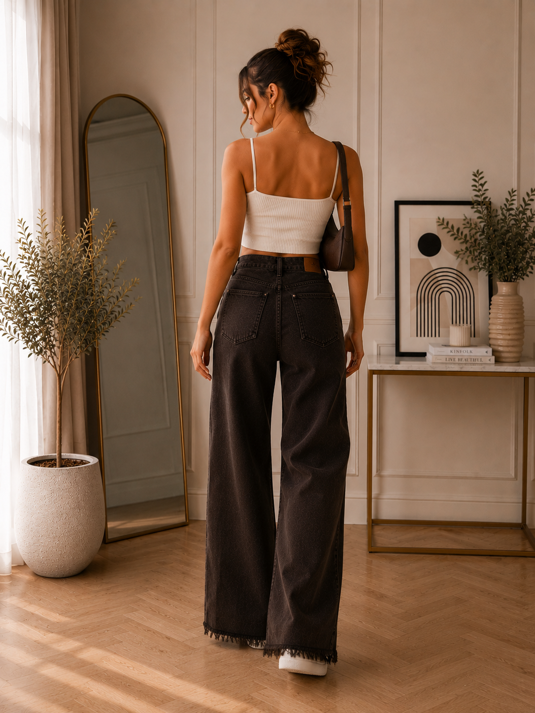 Women’s Black Wide Leg Jeans with Frayed Hem